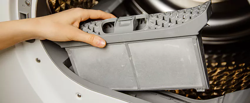 Signs Of A Clogged Dryer Lint Trap in Chattanooga, Tennessee